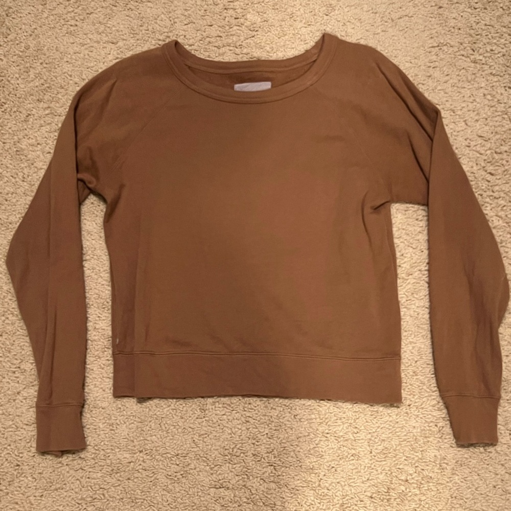 Everlane crewneck sweatshirt
